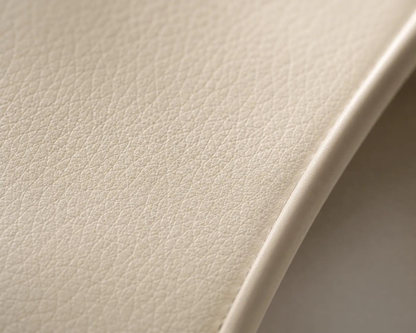 The Élan Leather Top Handle Bag